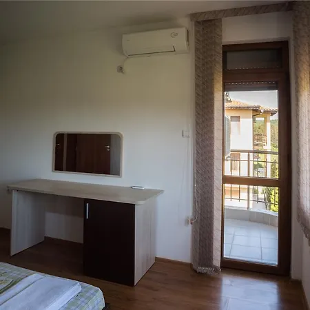 Georgievi 3*